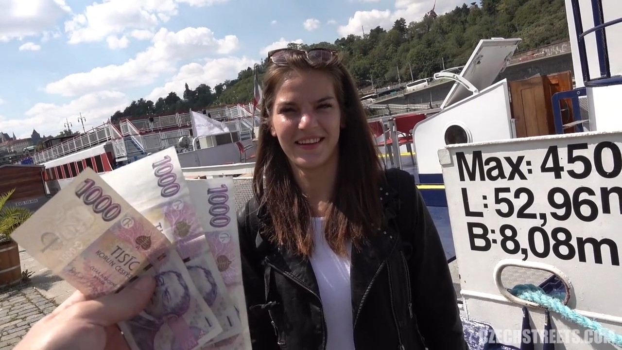 Agente público garota tcheca pega pau por dinheiro daftsex POV